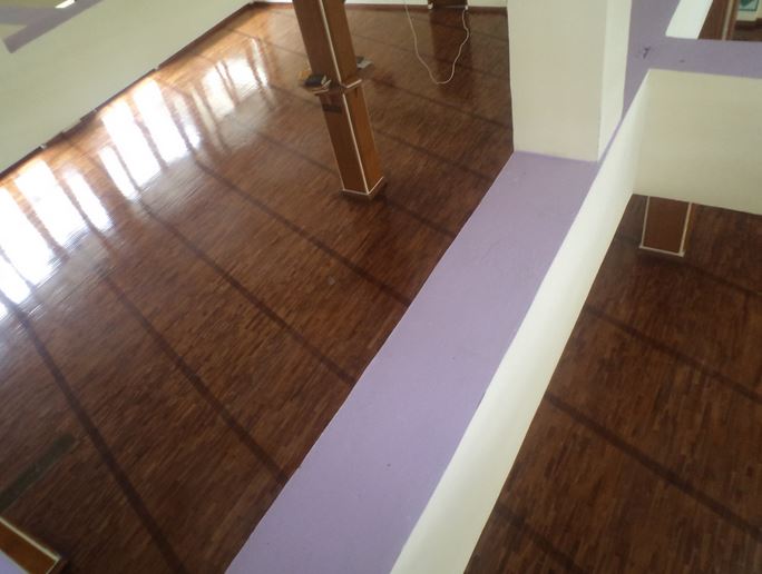 pemasangan lantai kayu Jati Mesjid