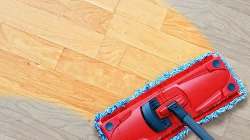 cara membersihkan lantai kayu laminate