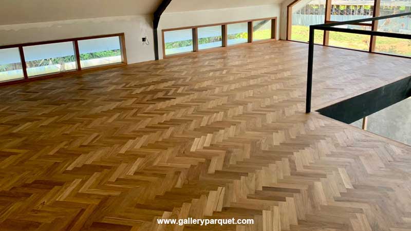 contoh lantai kayu jati terpasang