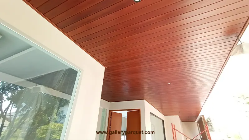 contoh terpasang plafon kayu