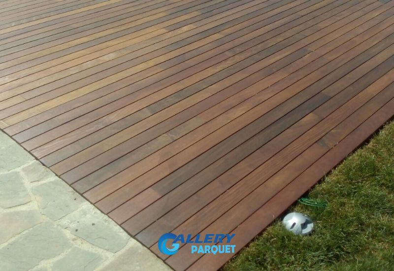 Kelebihan dan Kekurangan Decking Kayu Ulin